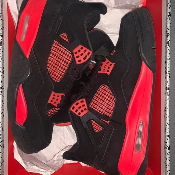 Jordan 4 Red thunder